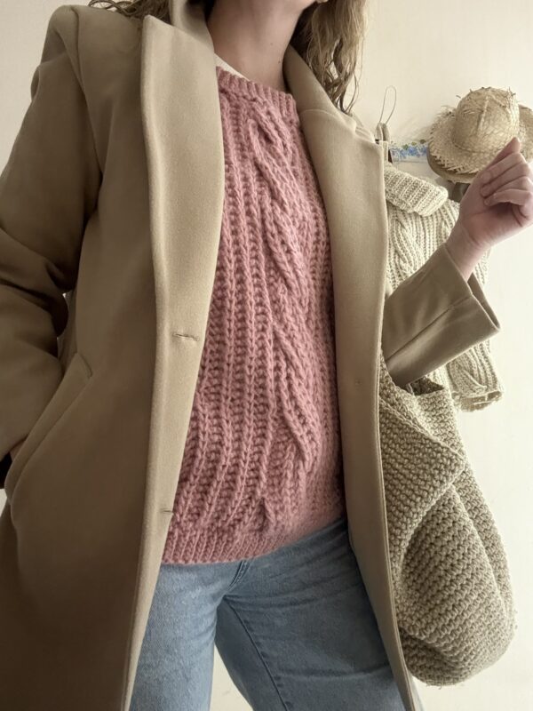 Curso online de crochet: Tejé un Chaleco a crochet con una técnica nueva para aprender a realizar trenzas ( chaleco Dominga) - Imagen 2