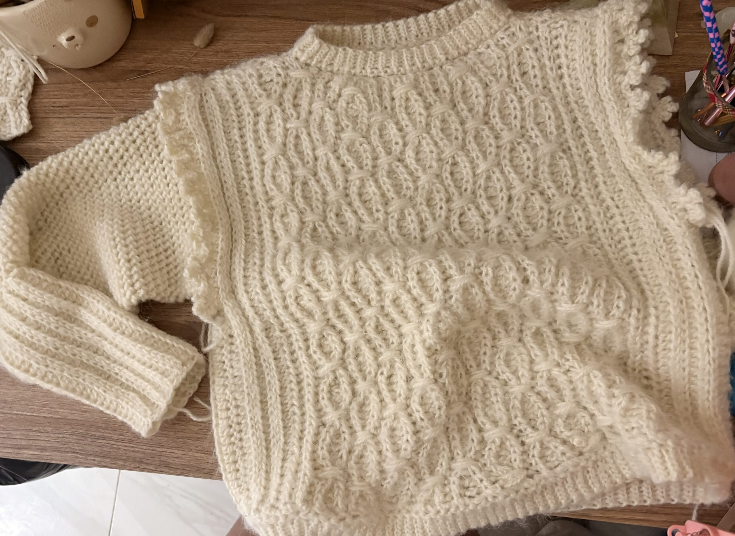 Curso online de crochet- Como tejer un Chaleco y un sweater con tres tramas hermosas / CHALECO Y SWEATER ISABELLA - Imagen 2